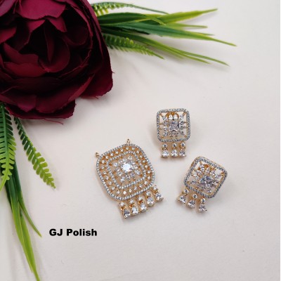 Traditional Elegance Pendant Set 
